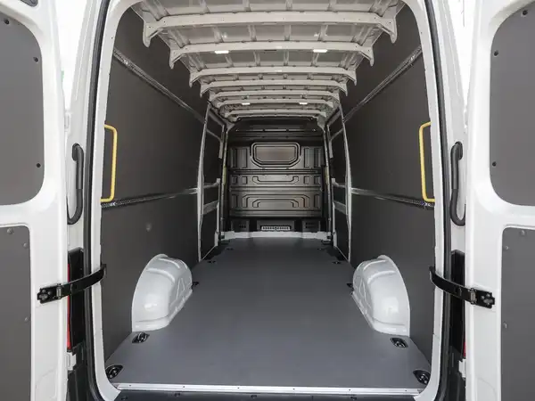 VW CRAFTER (6/12)