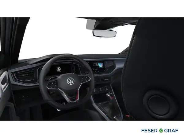 VW POLO (4/28)